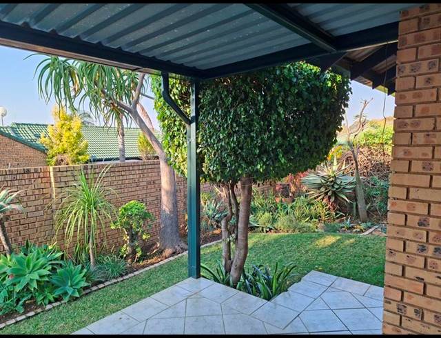2 BEDROOM PROPERTY TO RENT IN WAPADRAND